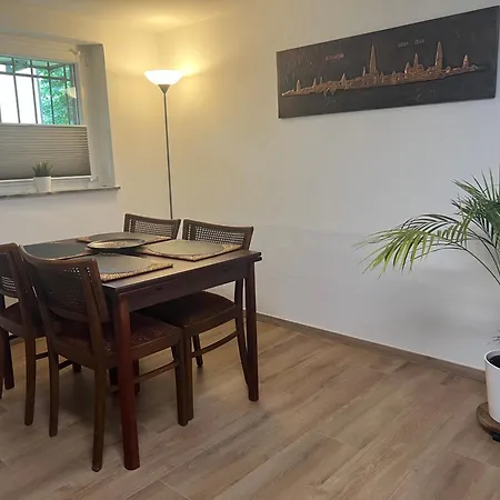 דירה Charmante Souterrain *